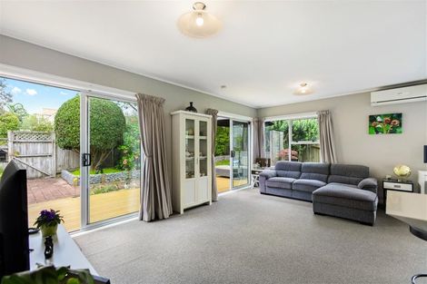 Photo of property in 1/33 Halberg Street, Glenfield, Auckland, 0629