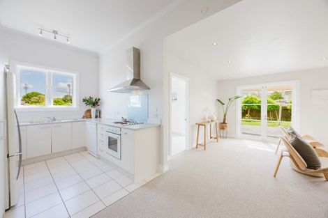 Photo of property in 7 Todd Street, Napier South, Napier, 4110