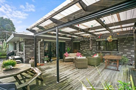 Photo of property in 80 Wairau Road, Oakura, 4314