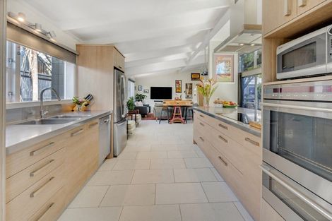 Photo of property in 20a Riverlea Avenue, Pakuranga, Auckland, 2010