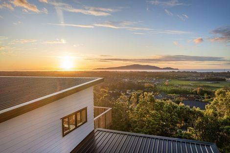 Photo of property in 94 Kotare Street, Waikanae, 5036