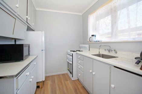 Photo of property in 2/69 Coronation Road, Papatoetoe, Auckland, 2025