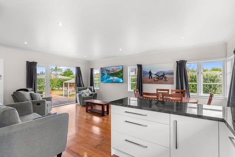 Photo of property in 11 Argyle Street, Waipu, 0510