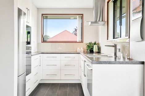 Photo of property in 9 Shamrock Place, Halswell, Christchurch, 8025