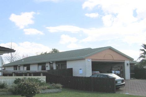Photo of property in 15 The Green, Mount Maunganui, 3116