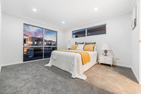 Photo of property in 21 Black Shed Road, Flat Bush, 2019
