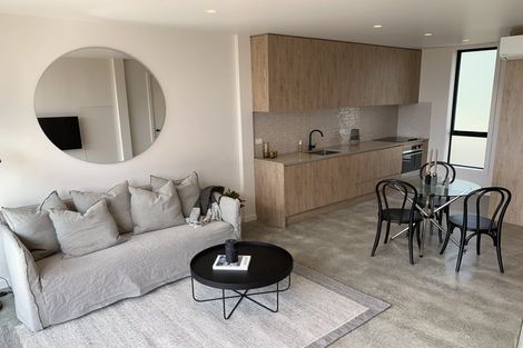 Photo of property in 1a/4 Park Rise, Campbells Bay, Auckland, 0630