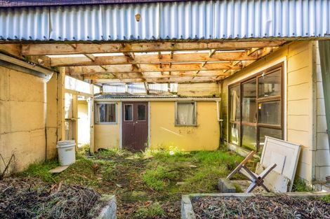 Photo of property in 87 Whitcombe Road, Opunake, 4616