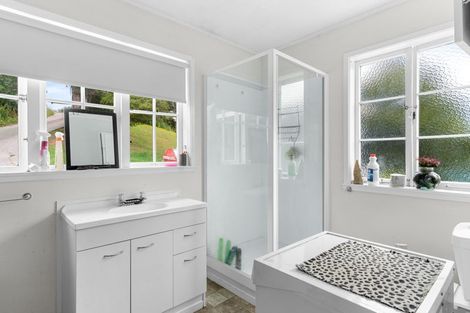 Photo of property in 43b Hook Road, Paparoa, 0571