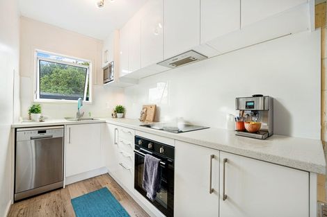 Photo of property in 87 Nikau Street, New Lynn, Auckland, 0600