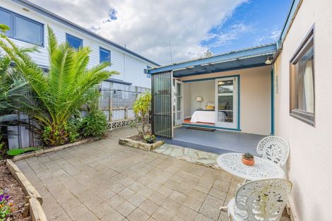Photo of property in 11 Ferguson Avenue, Westshore, Napier, 4110