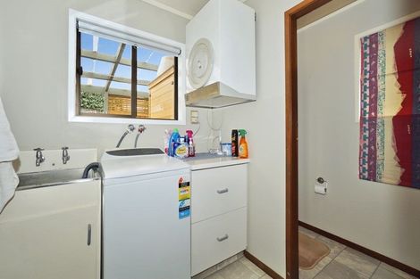 Photo of property in 46 Lee Street, Te Puke, 3119