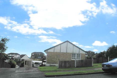Photo of property in 11b Gwenand Place, Botany Downs, Auckland, 2010