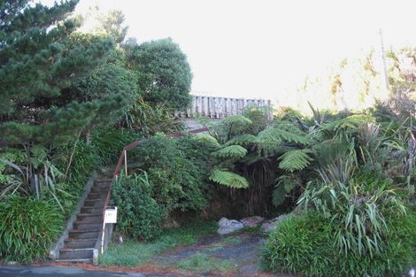 Photo of property in 51 Salford Street, Newlands, Wellington, 6037