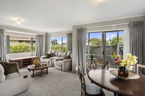 Photo of property in 3 Union Street, Merrilands, New Plymouth, 4312