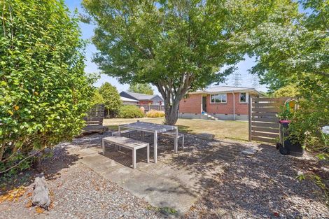 Photo of property in 6 Ilfracombe Place, Burnside, Christchurch, 8053