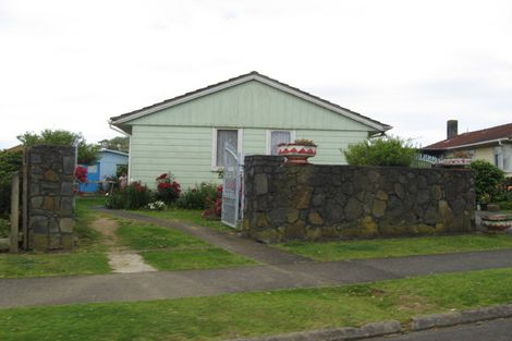 Photo of property in 7 Fairey Place, Mangere, Auckland, 2022