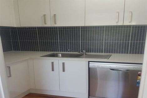 Photo of property in 52 Evans Road, Glen Eden, Auckland, 0602