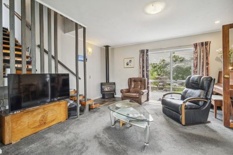 Photo of property in 18 Hilden Place, Hilltop, Taupo, 3330