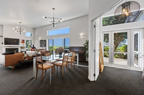 Photo of property in 418 Kaipikari Road, Urenui, 4375