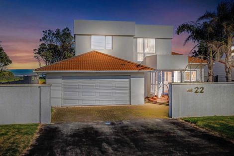 Photo of property in 22 Fox Street, Opunake, 4616