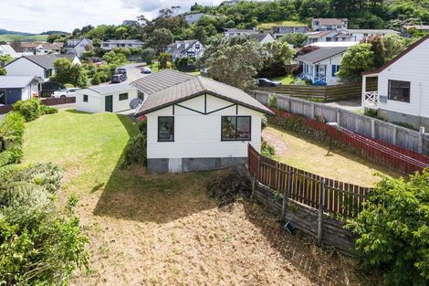 Photo of property in 36 Dominica Crescent, Grenada Village, Wellington, 6037