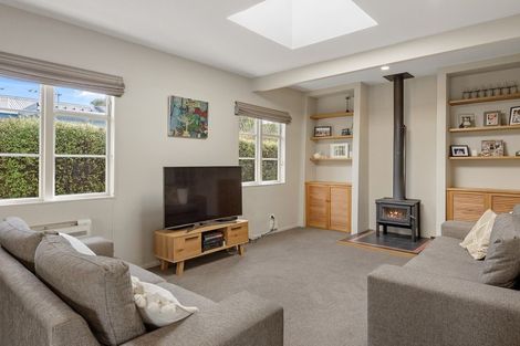 Photo of property in 16 Riverview Street, Beckenham, Christchurch, 8023