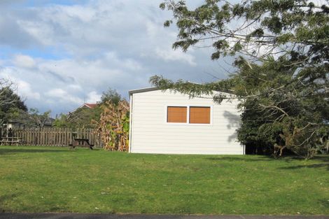 Photo of property in 129 Mckellar Place, Whangamata, 3620
