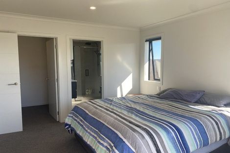 Photo of property in 21 Saint Michael Crescent, One Tree Point, 0118