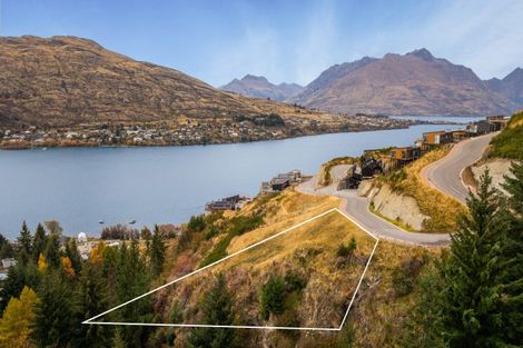 Photo of property in 44 Angelo Drive, Queenstown Hill, Queenstown, 9300