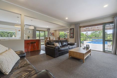Photo of property in 79 Sunny Crescent, Huapai, Kumeu, 0810