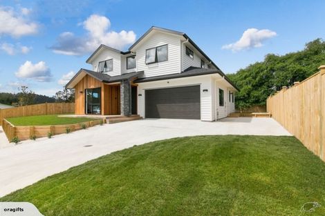 Photo of property in 1 Duchess Way, Riverhead, 0820