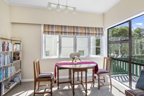 Photo of property in 120 Campbell Street, Karori, Wellington, 6012