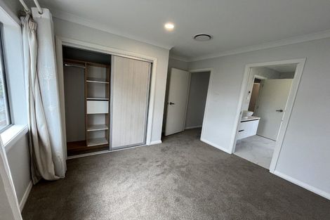 Photo of property in 26 Lagonda Rise, Oteha, Auckland, 0632