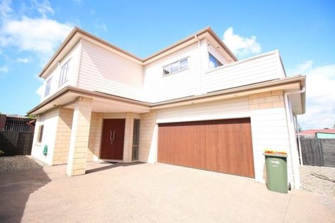 Photo of property in 27 Edgewood Way, Henderson, Auckland, 0612