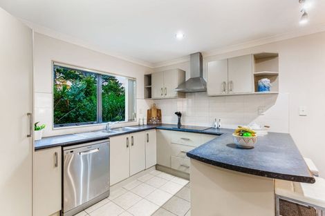Photo of property in 65 Helleur Road, Massey, Auckland, 0614