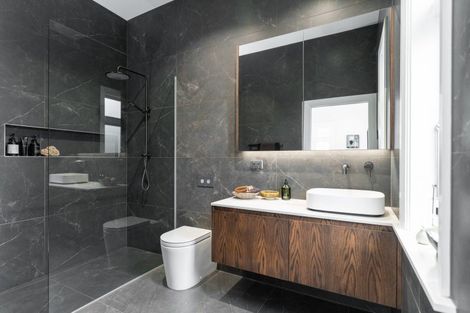 Photo of property in 23 Ferry Street, Seatoun, Wellington, 6022