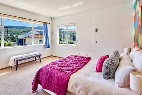 Photo of property in 10 Carleton Terrace, Tawa, Wellington, 5028