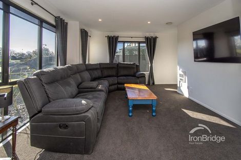 Photo of property in 34 Glasnevin Drive, Casebrook, Christchurch, 8051