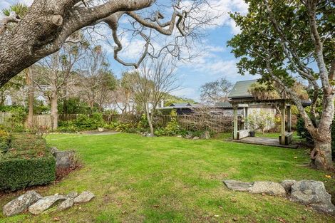 Photo of property in 33 Cheviot Road, Lowry Bay, Lower Hutt, 5013