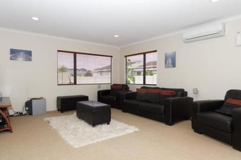 Photo of property in 9a Oxford Street, Taradale, Napier, 4112