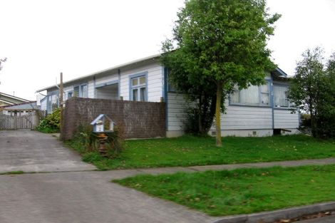 Photo of property in 2 Perrin Place, Kelvin Grove, Palmerston North, 4414