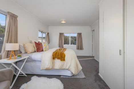 Photo of property in 2 Pascoe Avenue, Paremata, Porirua, 5026