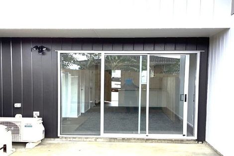 Photo of property in 17 Ngae Place, Mangere East, Auckland, 2024