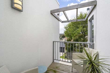 Photo of property in 14a Holiday Road, Stanmore Bay, Whangaparaoa, 0932