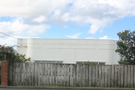 Photo of property in 1/14 Pleasant Road, Glen Eden, Auckland, 0602