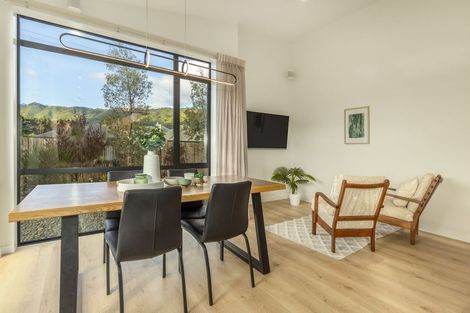 Photo of property in 15 Kaiwaru Place, Waikanae, 5036