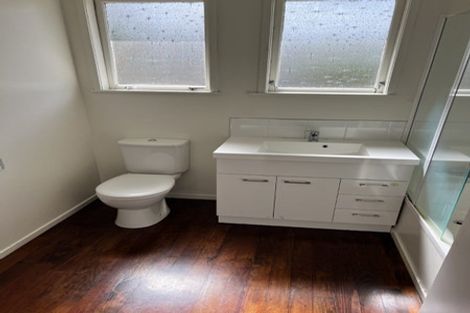 Photo of property in 41 Rathgar Road, Henderson, Auckland, 0610