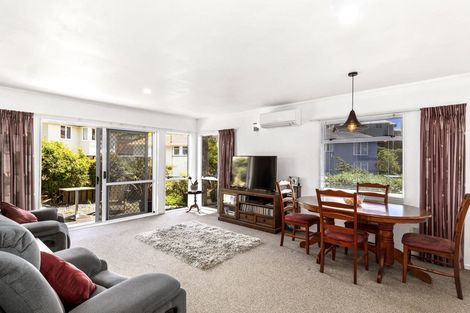 Photo of property in 34 Fraser Avenue, Johnsonville, Wellington, 6037