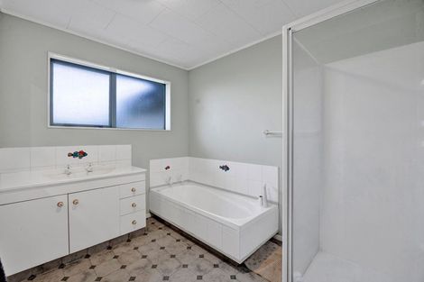 Photo of property in 20 Mason Road, Hawera, 4674